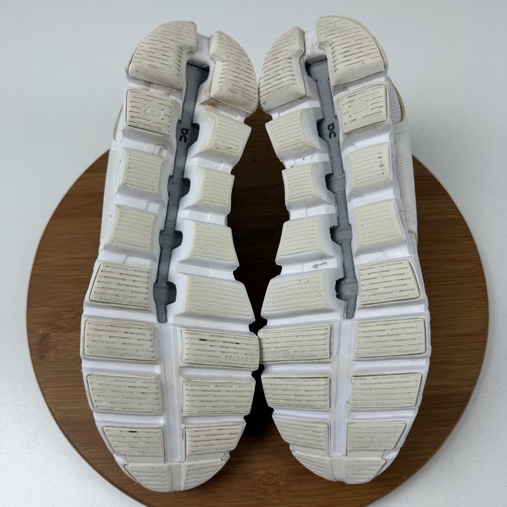 On Running Cloud 5 Women’s Athletic Shoes - Picture 8 of 9